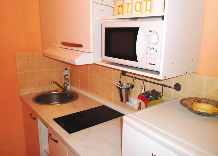 Apartamento Charming Kestenovi Dvori- 1 Bedroom A4 *